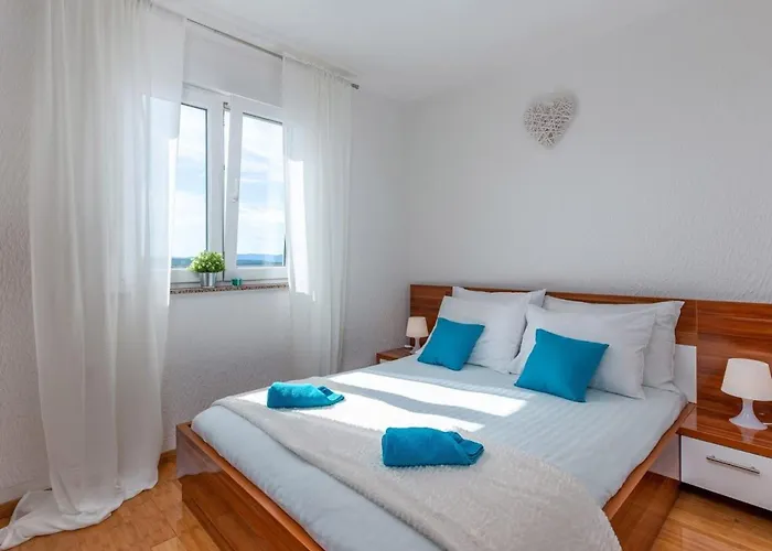 Mit Balkon Und Meerblick By Interhome Dramalj