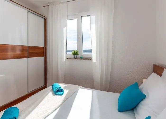 Mit Balkon Und Meerblick By Interhome Dramalj