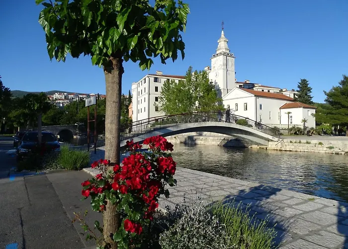 Mit Balkon Und Meerblick By Interhome Dramalj